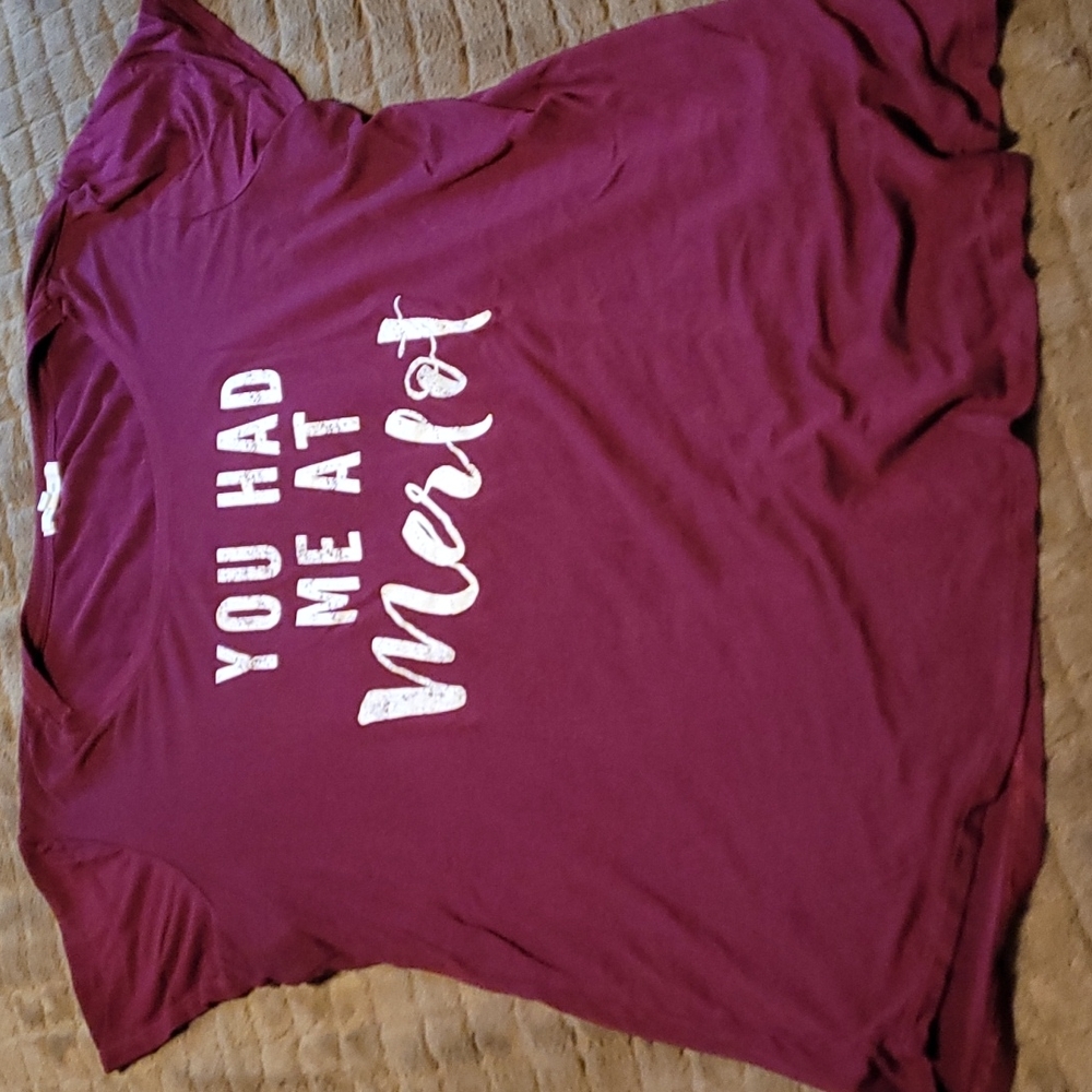 Merlot graphic tee